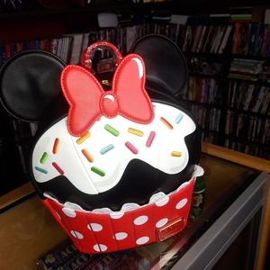 Minnie Cupcake Loungefly backpack